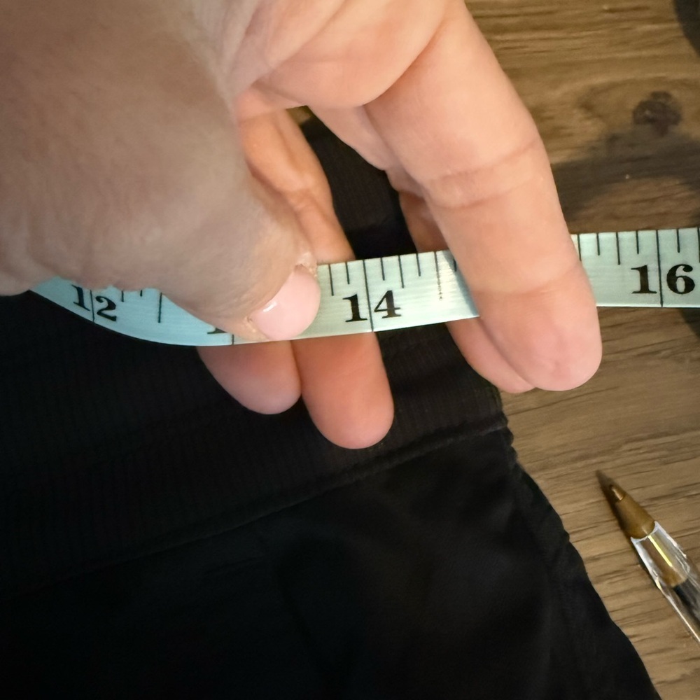 The North Face cropped pants • Women’s medium - Picture 4 of 7